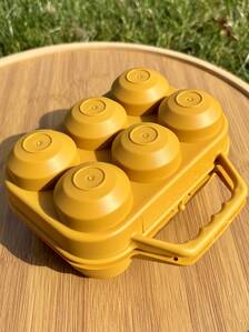 Boîte de 6 oeufs réutilisable Jaune moutarde

Couleur : Jaune moutarde
Dimensions : 150mm X 135mm x 75mm
Poids : 110g  
En Polypropylène, matière atoxique et adaptée au contact alimentaire

